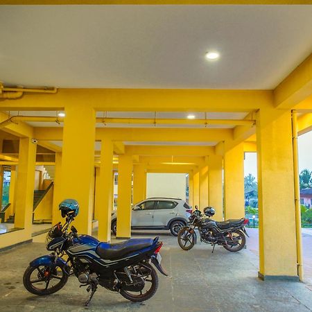 Alaya Stays 1 Bhk With Balcony & Pool - Veera Marina Candolim Eksteriør billede