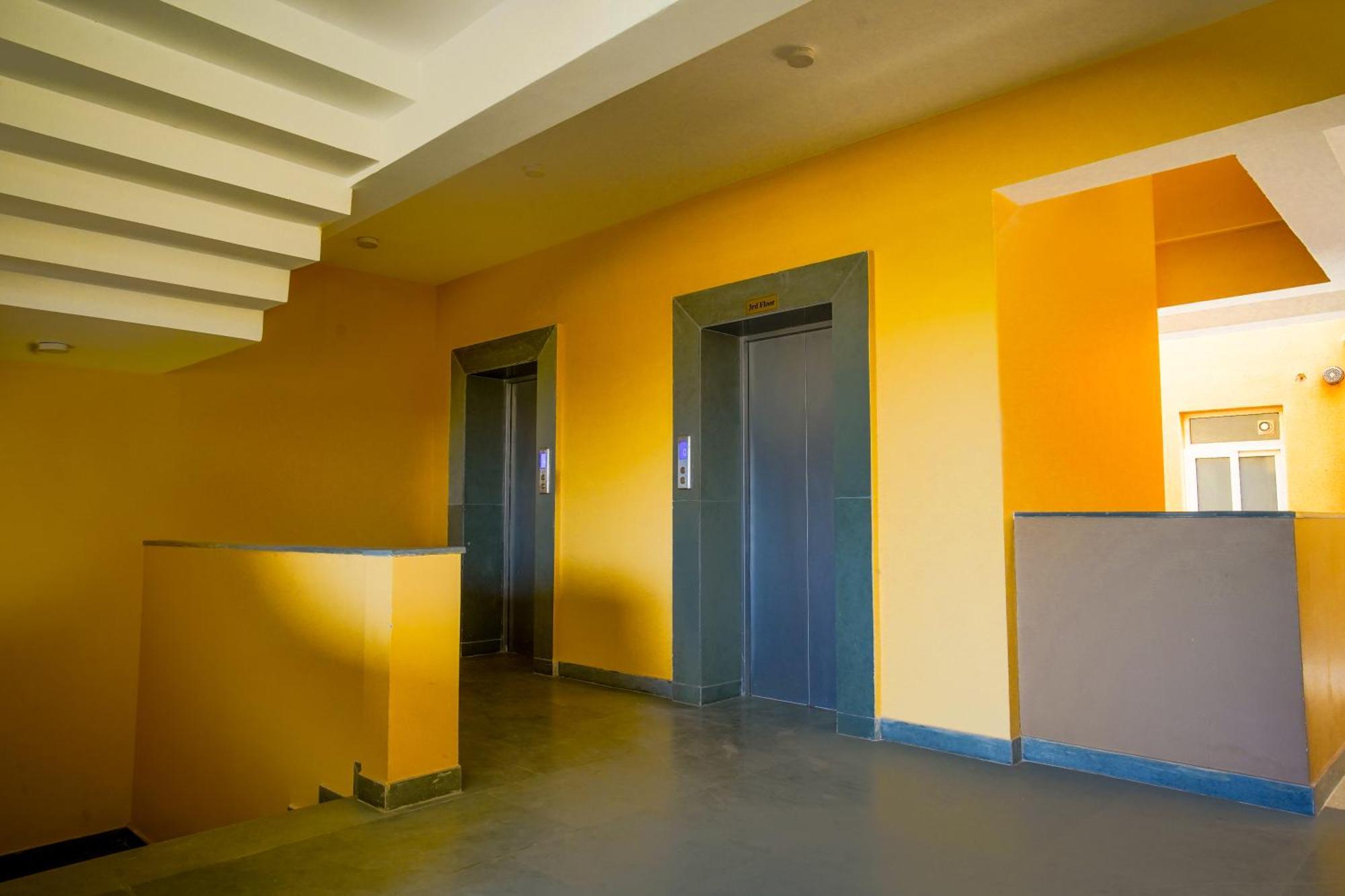 Alaya Stays 1 Bhk With Balcony & Pool - Veera Marina Candolim Eksteriør billede