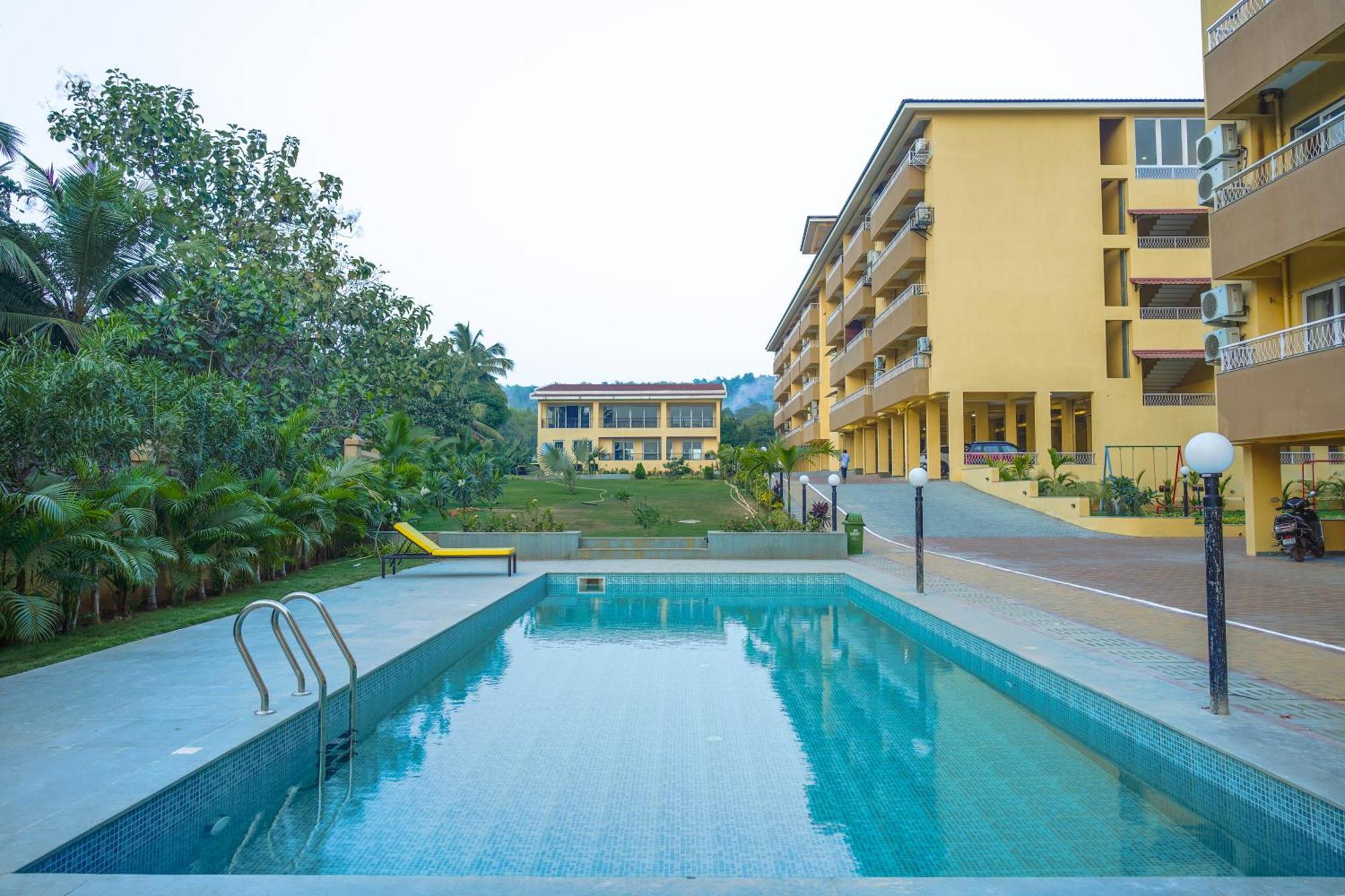 Alaya Stays 1 Bhk With Balcony & Pool - Veera Marina Candolim Eksteriør billede