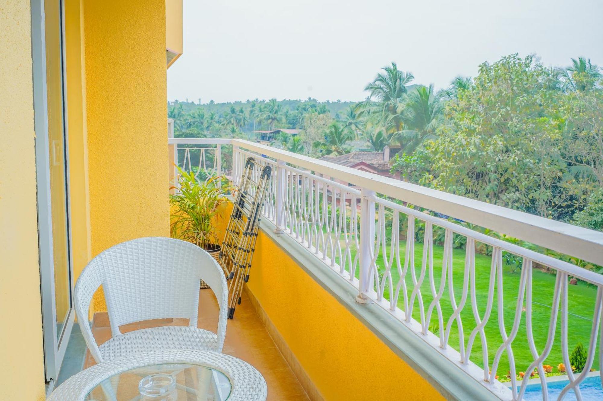 Alaya Stays 1 Bhk With Balcony & Pool - Veera Marina Candolim Eksteriør billede