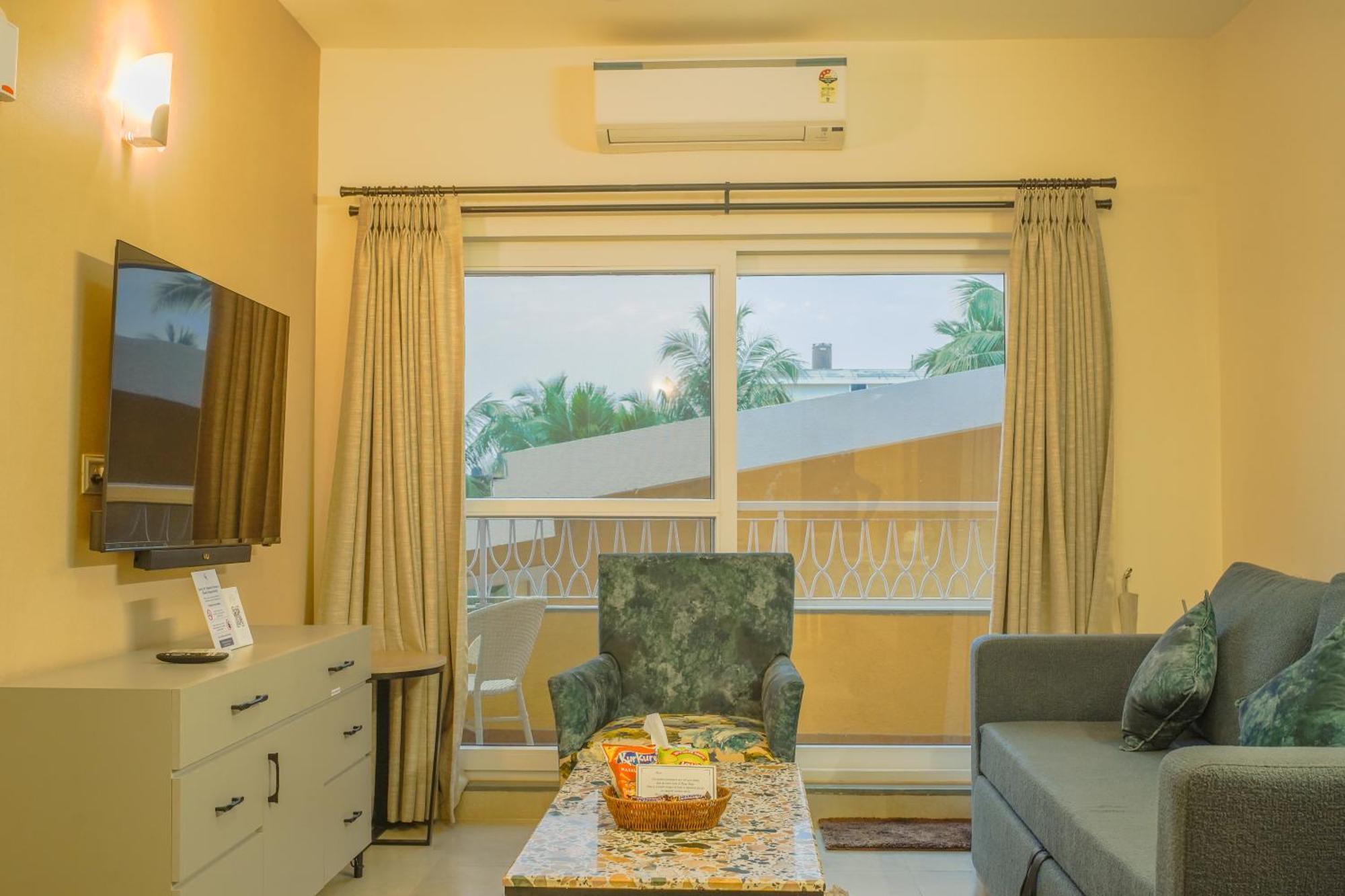 Alaya Stays 1 Bhk With Balcony & Pool - Veera Marina Candolim Eksteriør billede